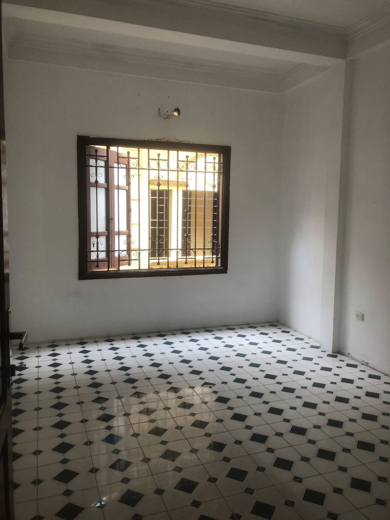 Cho thuê nhà Mặt Phố Trần Duy Hưng, 5 tầng x 60m2, 7 ngủ, 5 vệ sinh, 50 Triệu - Ảnh 3